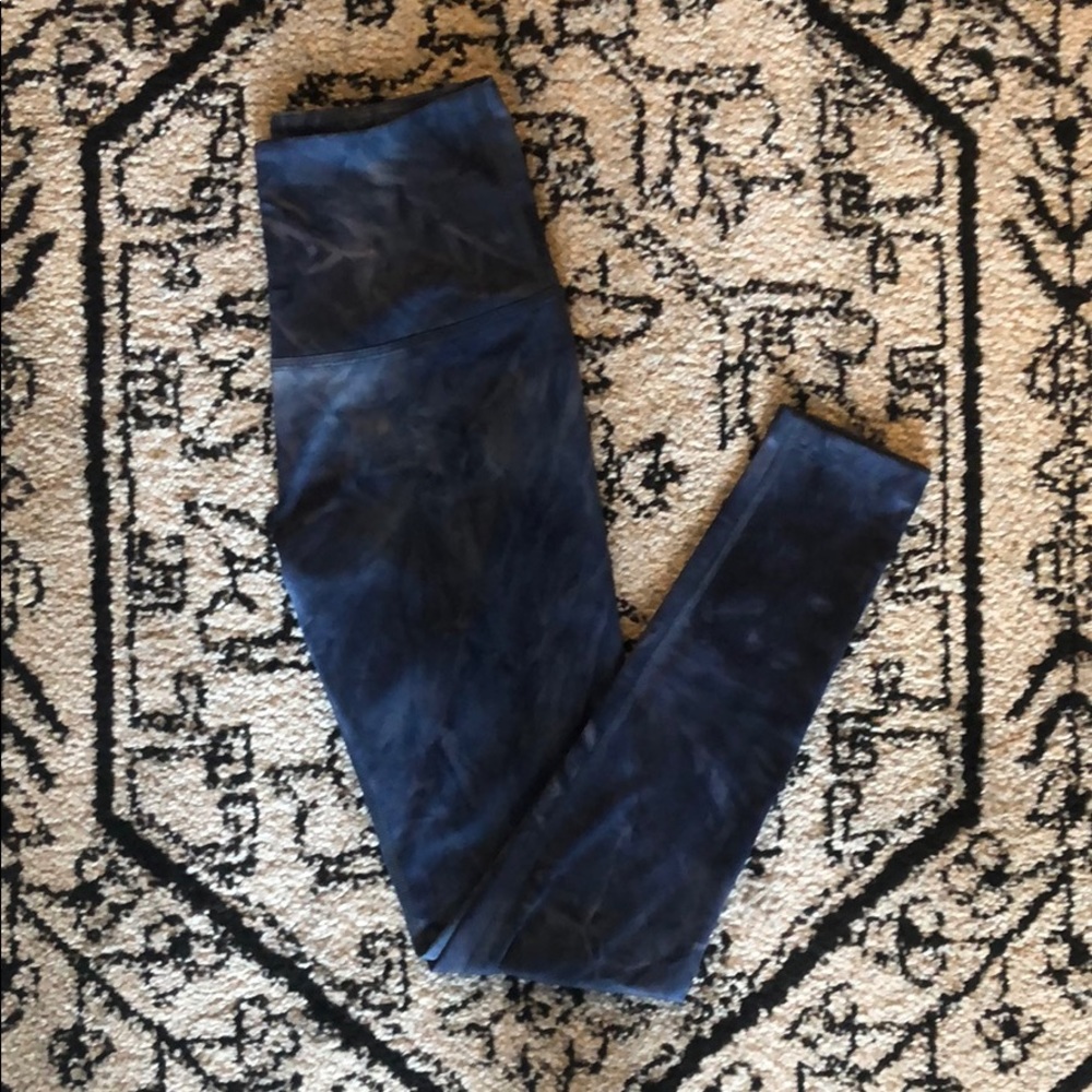 Barre3 x Beyond Yoga Leggings